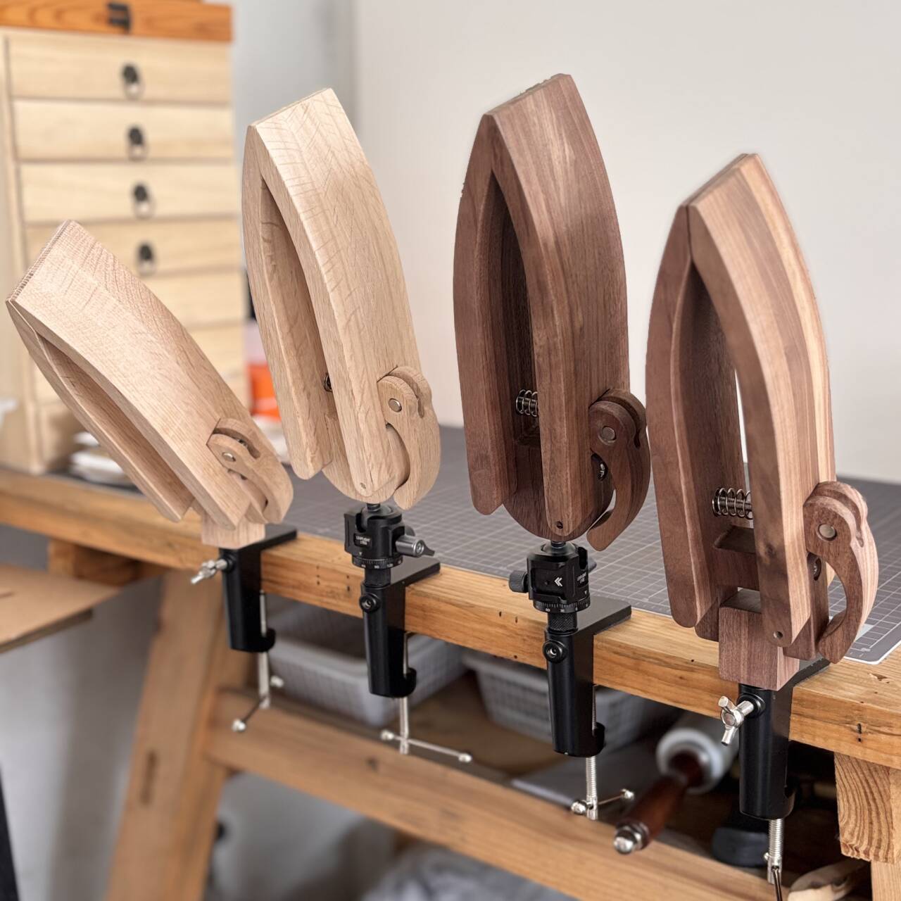 1 قطعة الجلود المحمولة اليد ال - مراجعة Leather Stitching Pony Clamp وسعره