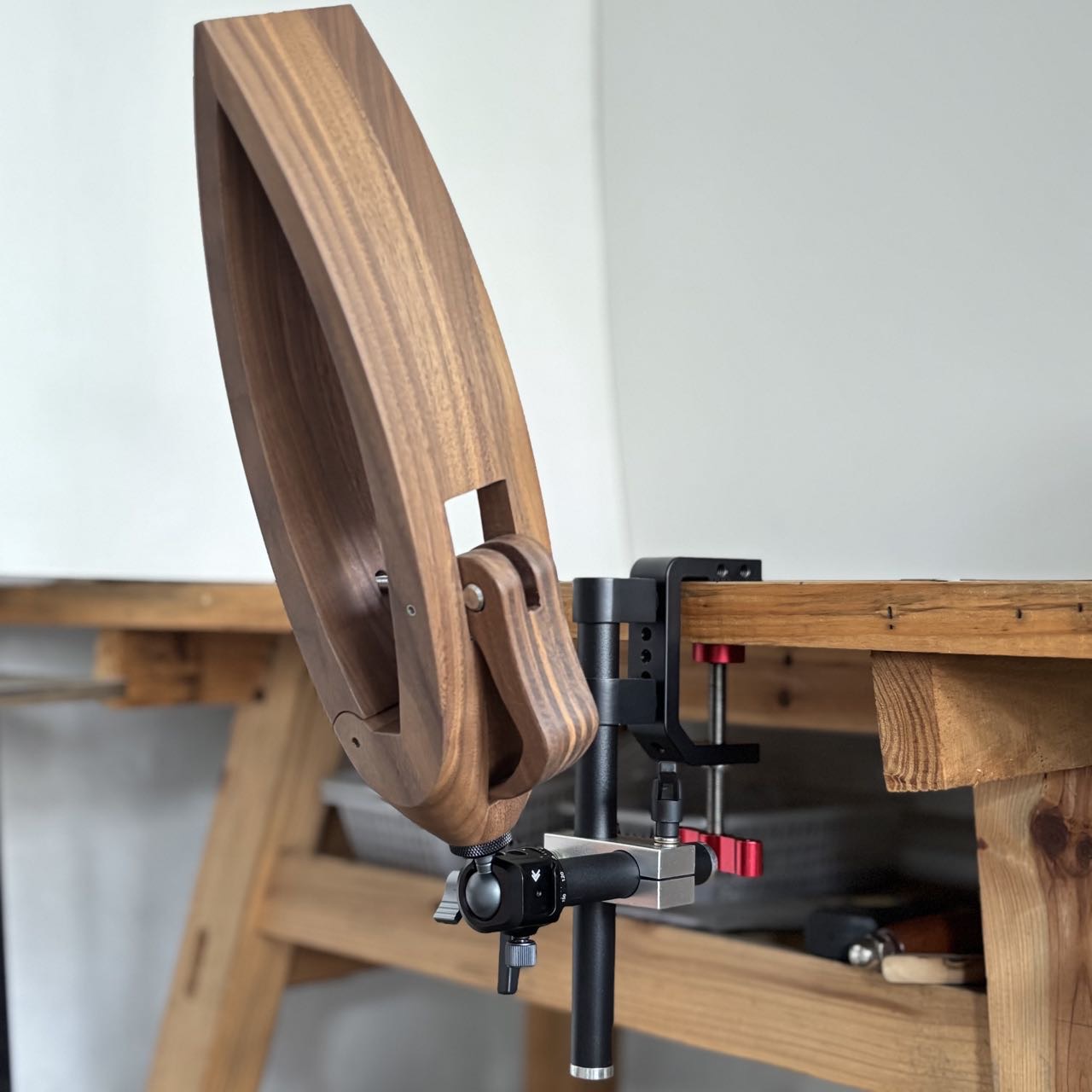 متعددة الوظائف 360 درجة الجلود - مراجعة Leather Stitching Pony Clamp وسعره